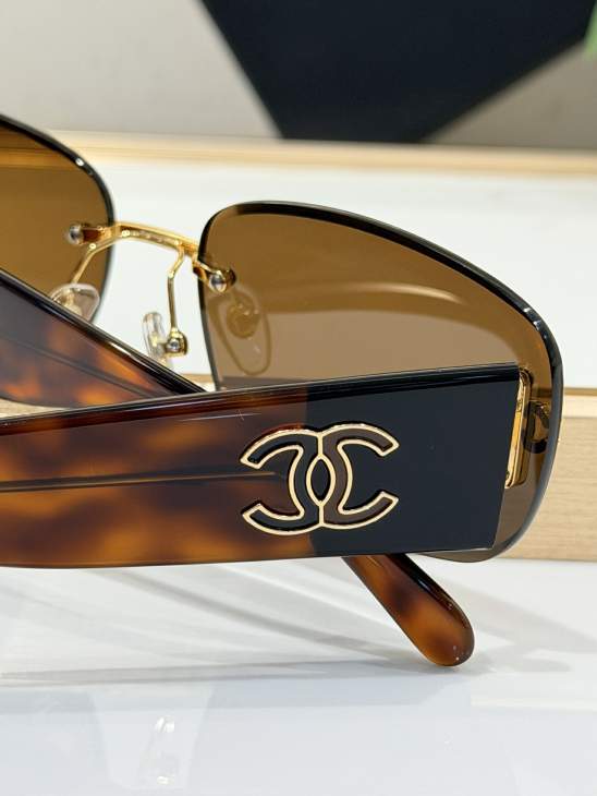 Picture of Chanel Sunglasses _SKUfw79614725fw
